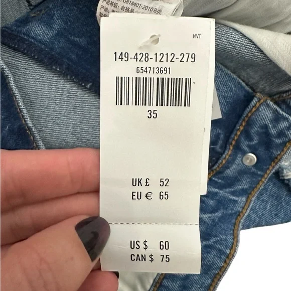 NWT Abercrombie & Fitch Curve Love High Rise 4” Mom Short Size 35 Raw Hem - Picture 6 of 10